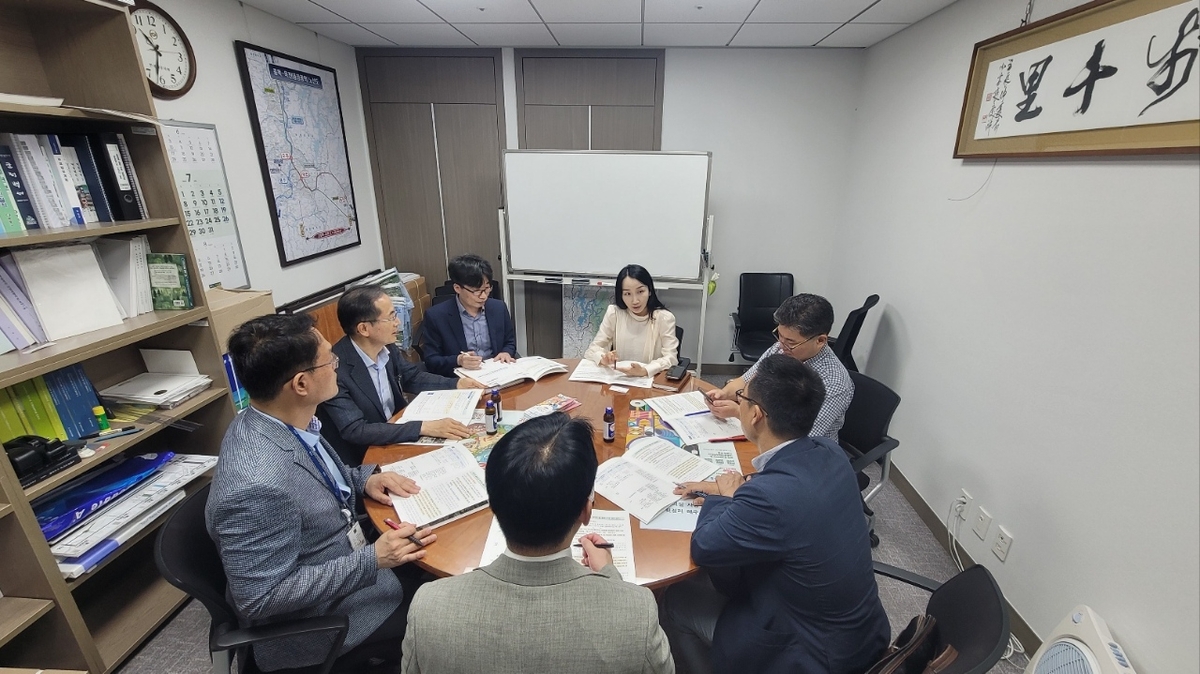옥천군, 중부내륙연계발전지역법 개정 위해 국회 방문