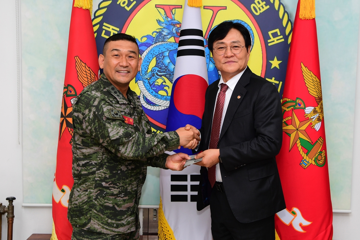 박용철 강화군수, 추석 맞이 군부대 위문