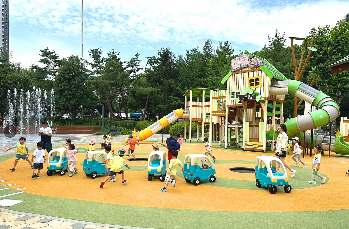 과천시 '숲속 책마을 놀이터', 행정안전부 '2025년 우수 어린이 놀이시설' 선정