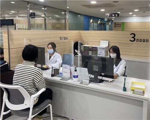 서초구, 서울시 최초 '산모 출산 후 건강검진' 실시