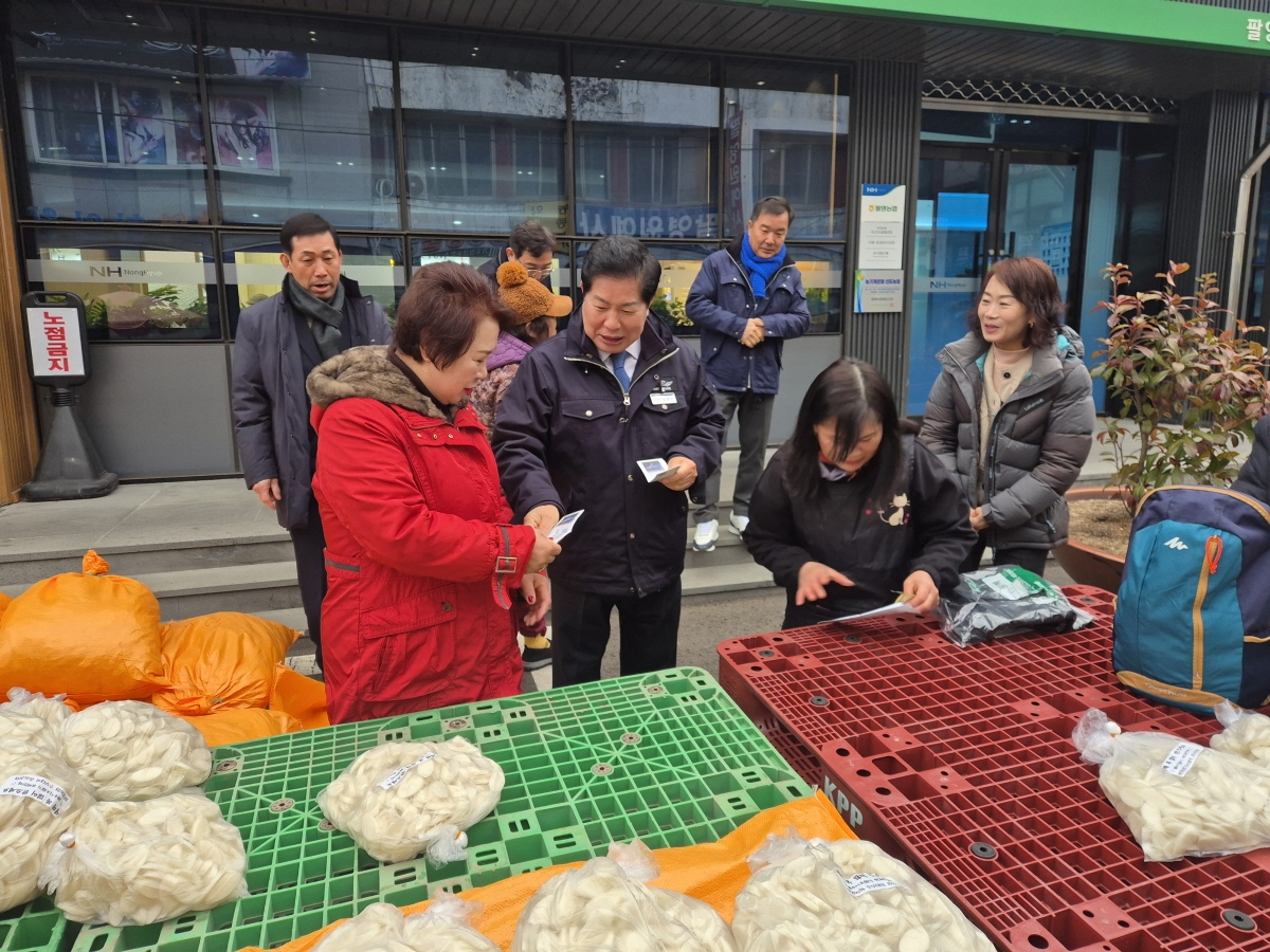공영민 고흥군수, 설맞이 민생행보로 전통시장 방문
