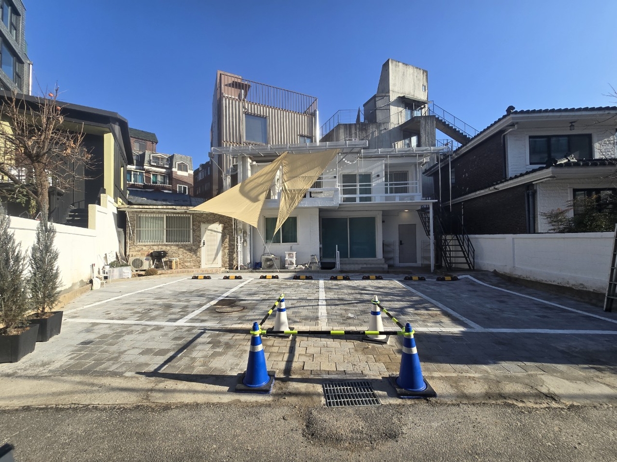 주차 걱정에 지친 주택가 숨통 튼다…마포구, 내집주차장 조성 사업