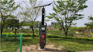 군산시, 철길숲에 비상호출 시스템·AED 설치…시민 안전 강화