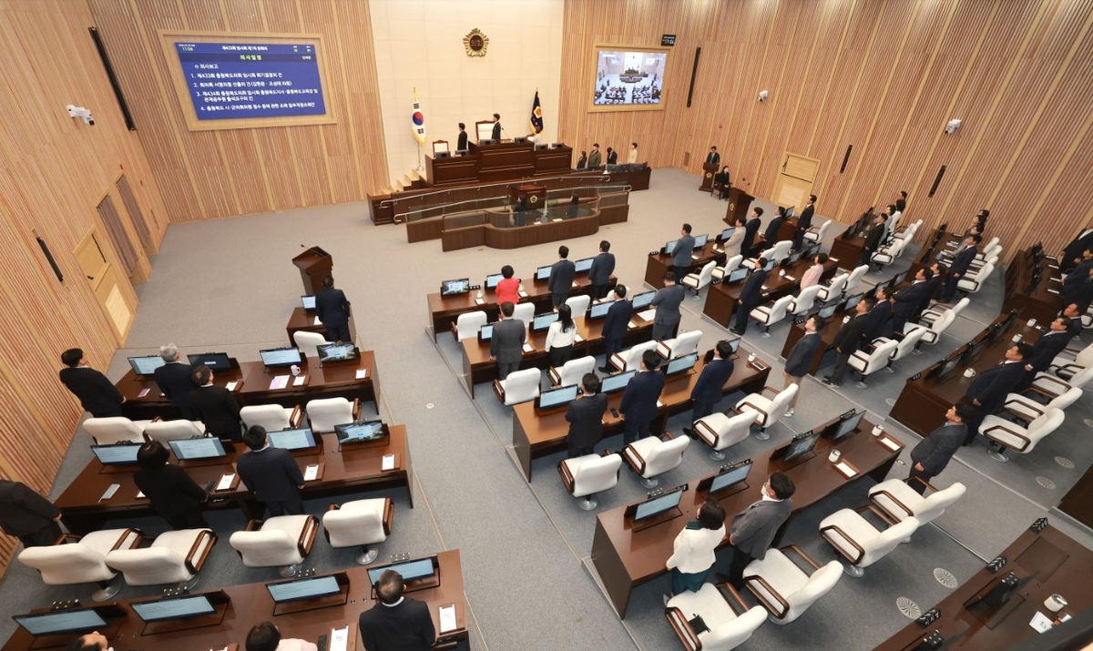 충북도의회, '원포인트' 임시회…시·군의원 선거구 획정 조례안 의결