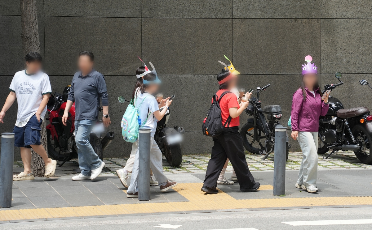 꽃 심으러 뚜벅뚜벅