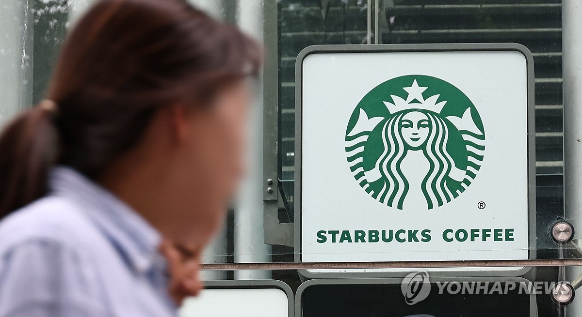 정용진 회장, 스타벅스 '탱크데이' 이벤트 논란에 직접 사과