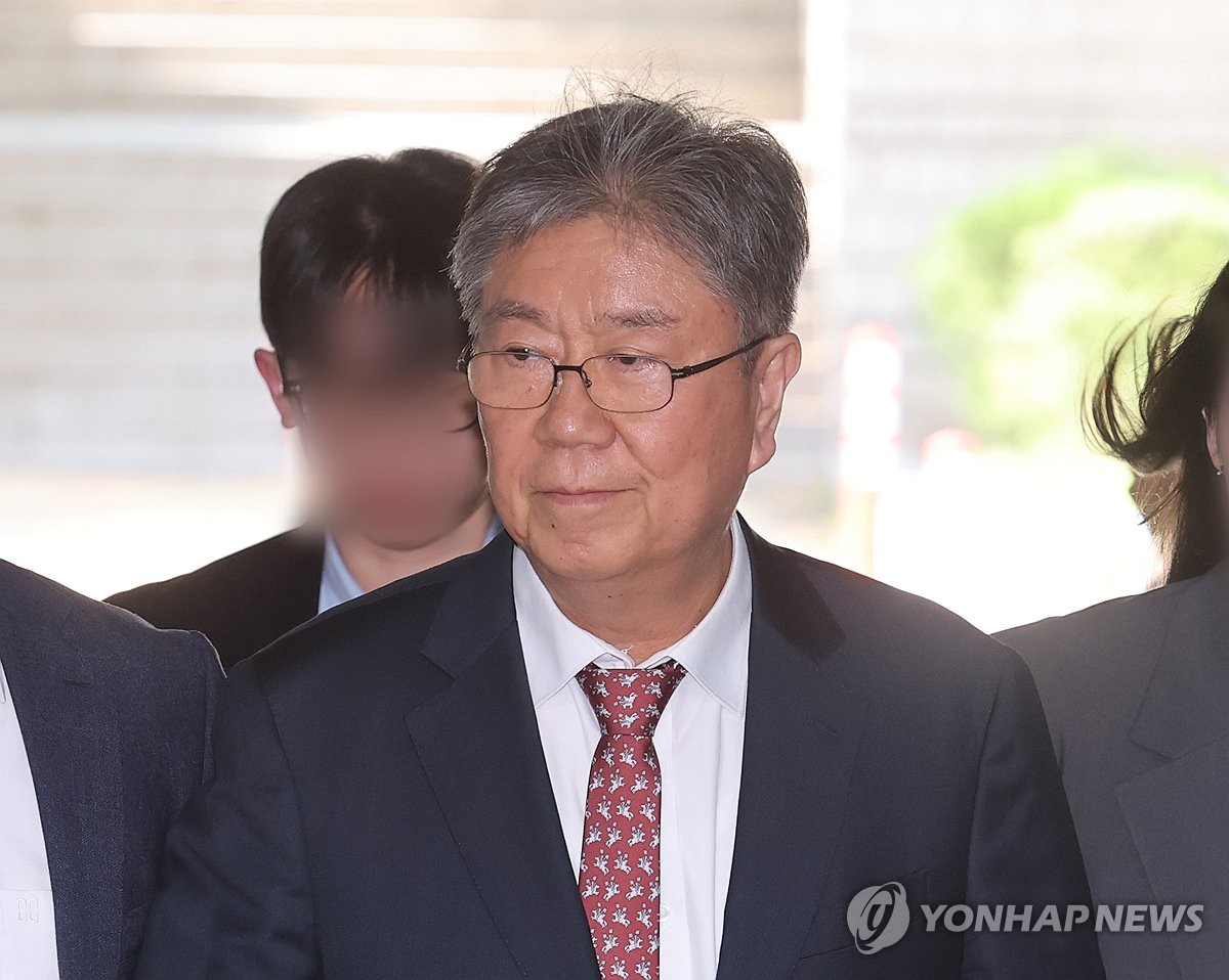 영장실질심사 출석하는 김대기 전 대통령 비서실장