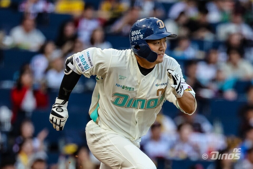 데뷔 5년 만에 첫 홈런 친 오장한
