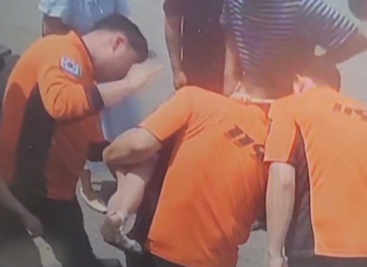 응급처치하는 횡성 우천119안전센터 소속 대원들