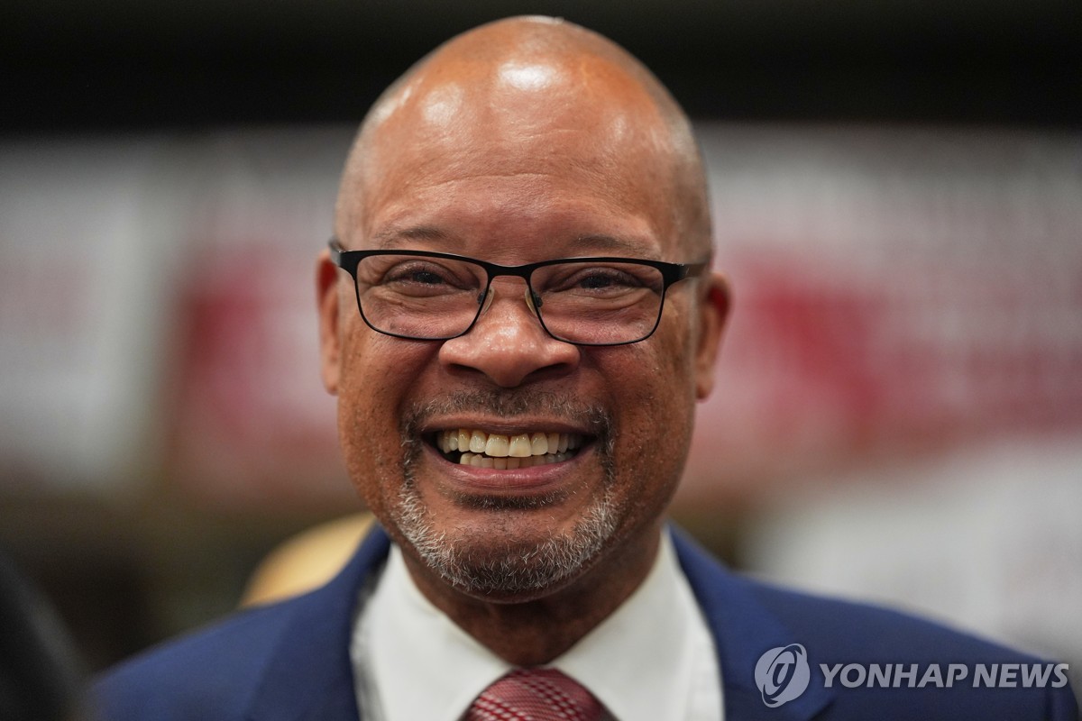 에런 포드 네바다 민주당 주지사 후보