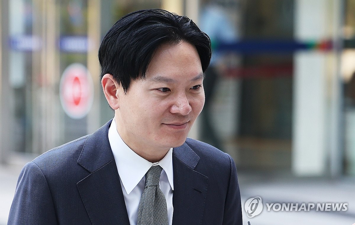 증인 출석하는 박상용 검사