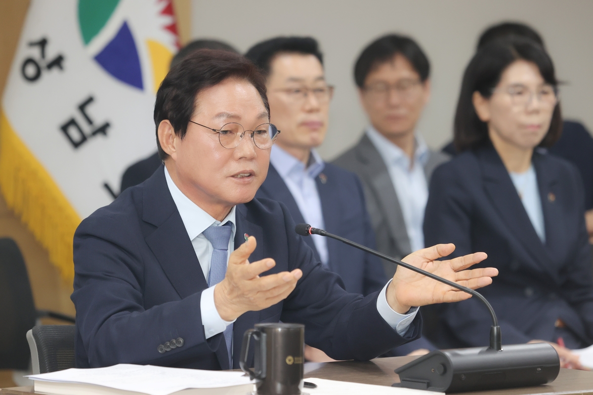 민선 9기 첫 기자간담회하는 박완수 경남지사