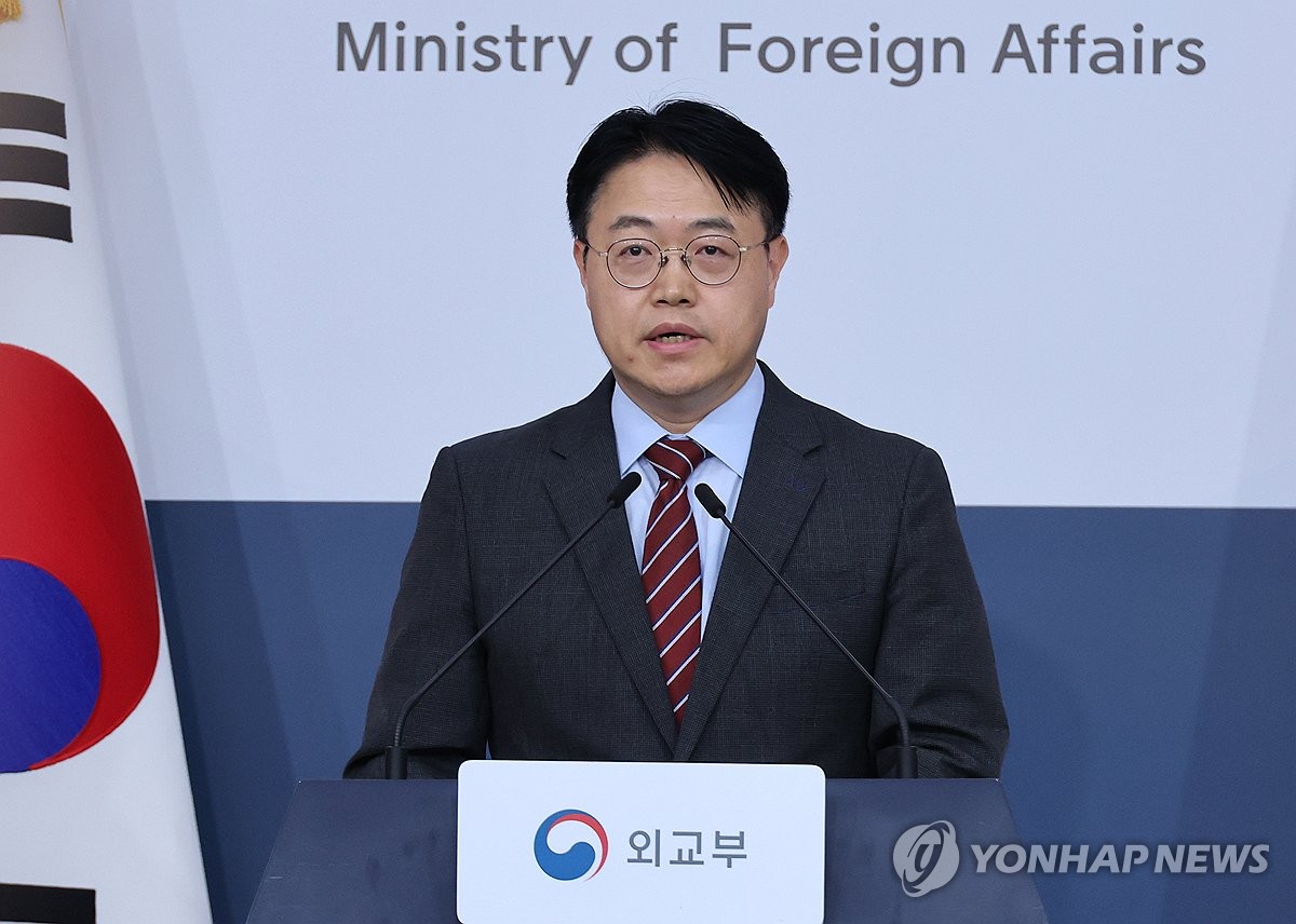 현안 답변하는 이문배 외교부 부대변인
