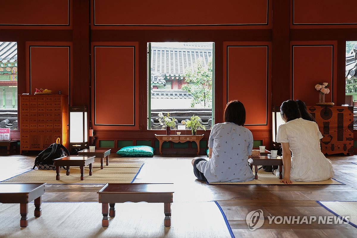 무더위에 지칠 때 창덕궁으로