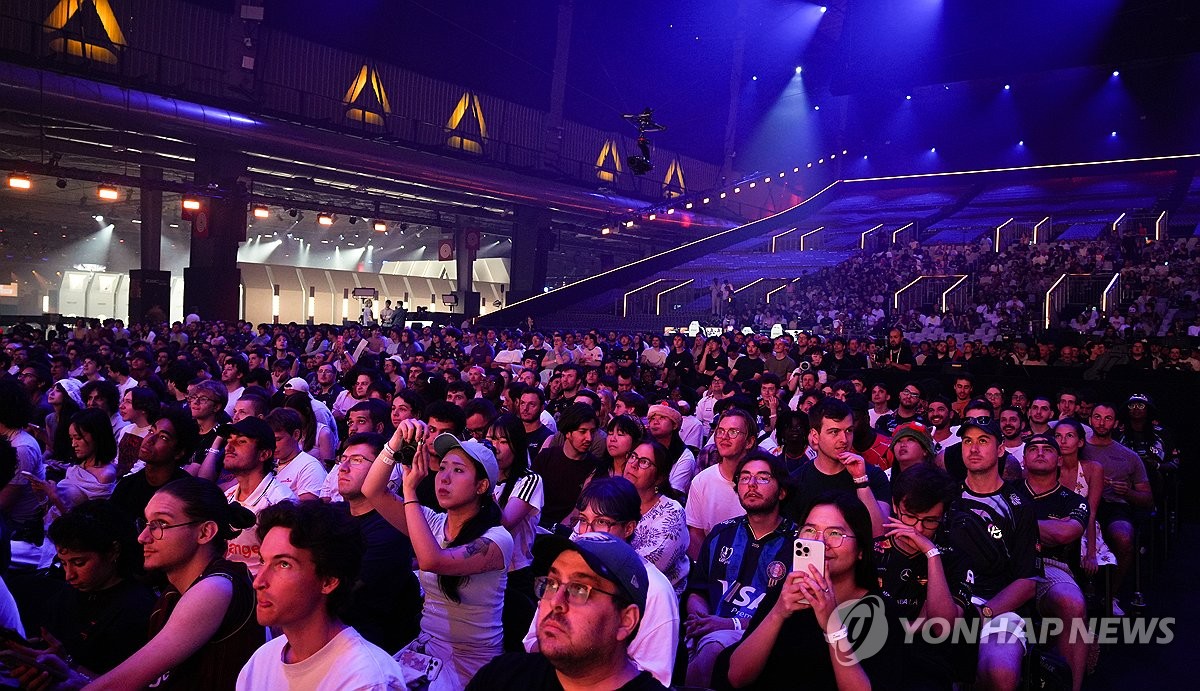 EWC LoL 관람 열기