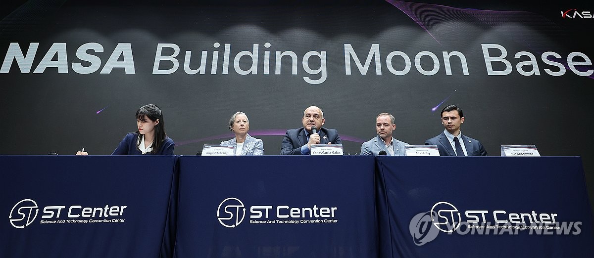 한국 찾은 NASA 달 기지 건설 총괄
