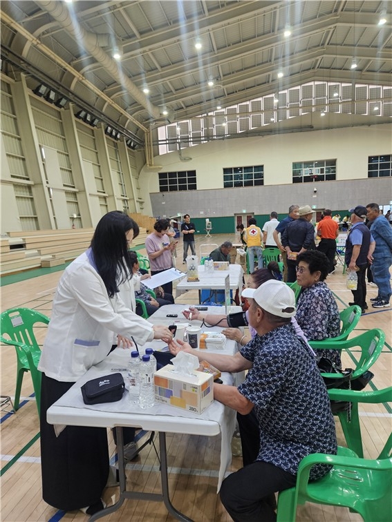 곡성군보건의료원, 찾아가는 장애인 이동복지관 연계 건강부스 운영