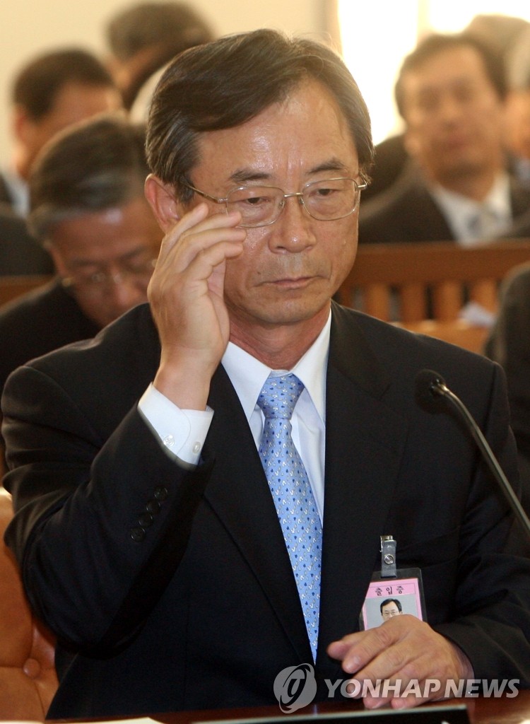 2006년 정기 국정감사에 참여한 당시 안동만 ADD소장