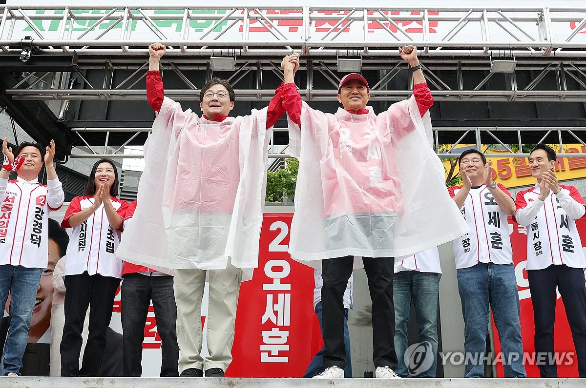 첫 유세 나선 오세훈, 유승민과 함께