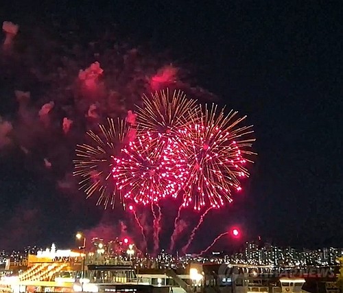 2026 세계불꽃축제 D-1 전야제에 터트린 '맛보기' 불꽃놀이
