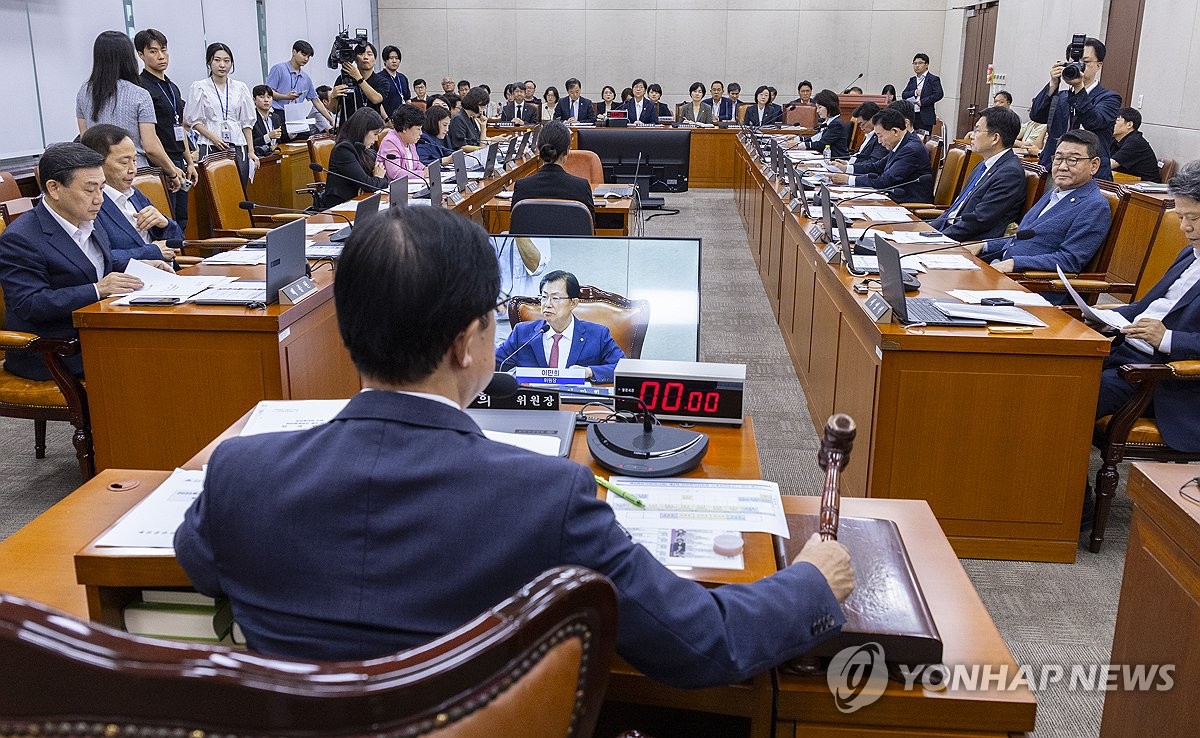 2026년 8월 국회 보건복지위 회의 모습
