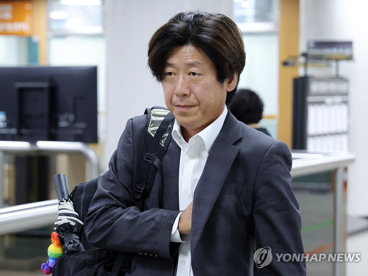 박영수 전 특검에게 대한변호사협회 회장 선거자금 명목 금품을 공여한 인물로 지목된 남욱 변호사