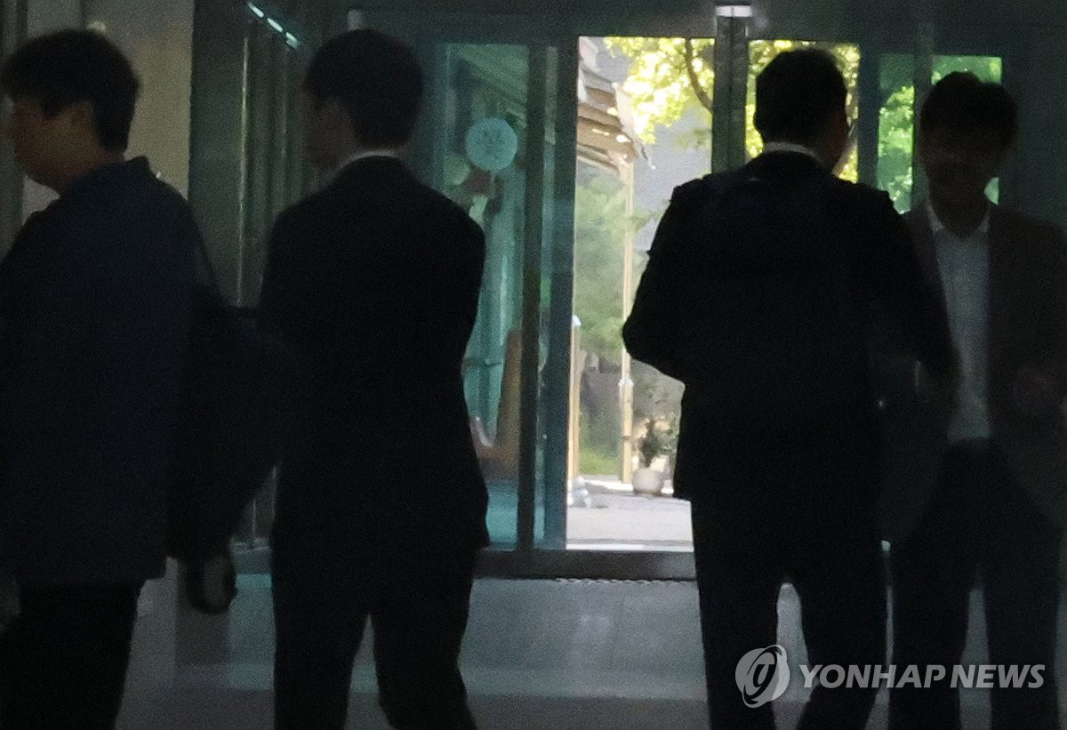 얘기 나누는 대전중수청 직원들